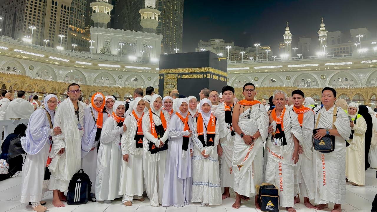 Umroh Plus Napak Tilas Sejarah Islam Eropa Berselimut Salju